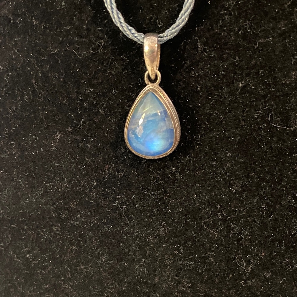 Elegant Moonstone 925 SS Teardrop Jewelry Set - Picture 2 of 8